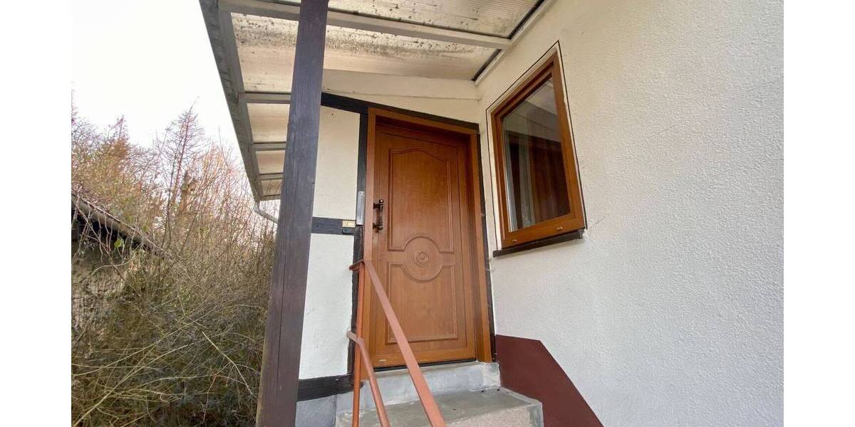 Mehrfamilienhaus, Wohnhaus Rödental Mönchröden - 9 Zimmer, 180 m&sup2;, 120.000&euro; | Angebot:26119197