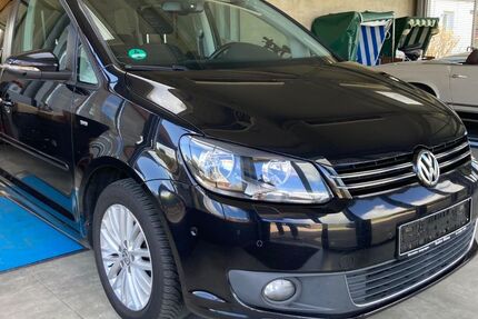 VW Touran 150.000 km 10.999 &euro; Nübelfeld / Steinbergkirche 24972