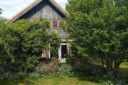 freistehendes Einfamilienhaus mit schönem Garten 4 zimmer