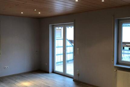 Wohnung Grünberg - 3 Zimmer, 96 m&sup2;, 675&euro; | Angebot:25449485