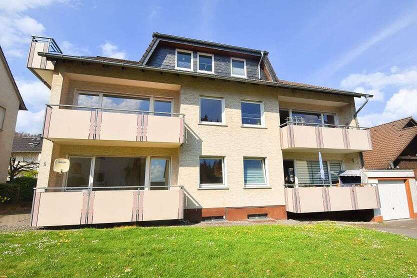 Haus zum Kaufen in Bad Driburg 420.000 € 371 m²