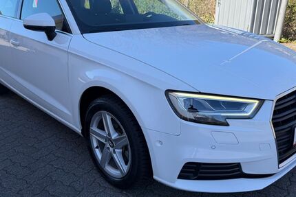 Audi A3 7.800 km 22.950 &euro; Nassau 56377