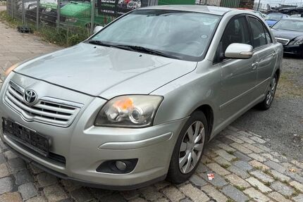 Toyota Avensis 199.870 km 2.999 &euro; Hamburg 22113