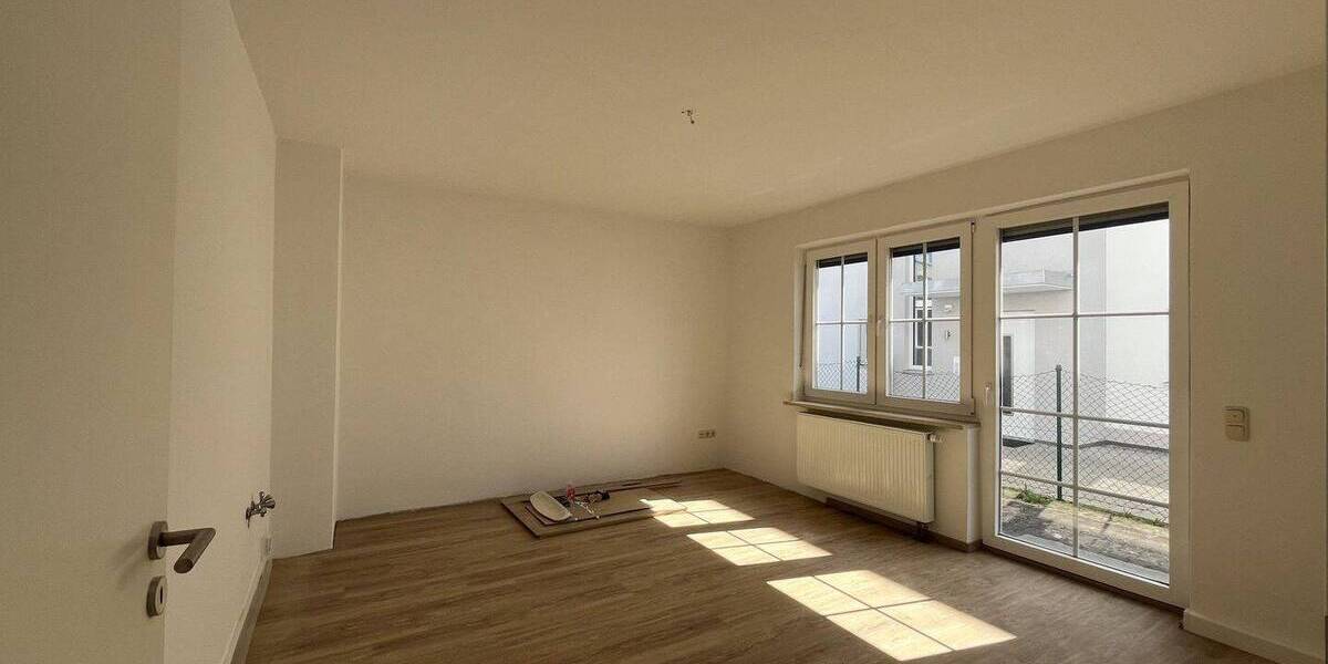 Mehrfamilienhaus, Wohnhaus Eggenfelden - 7 Zimmer, 245 m&sup2;, 650.000&euro; | Angebot:26306511