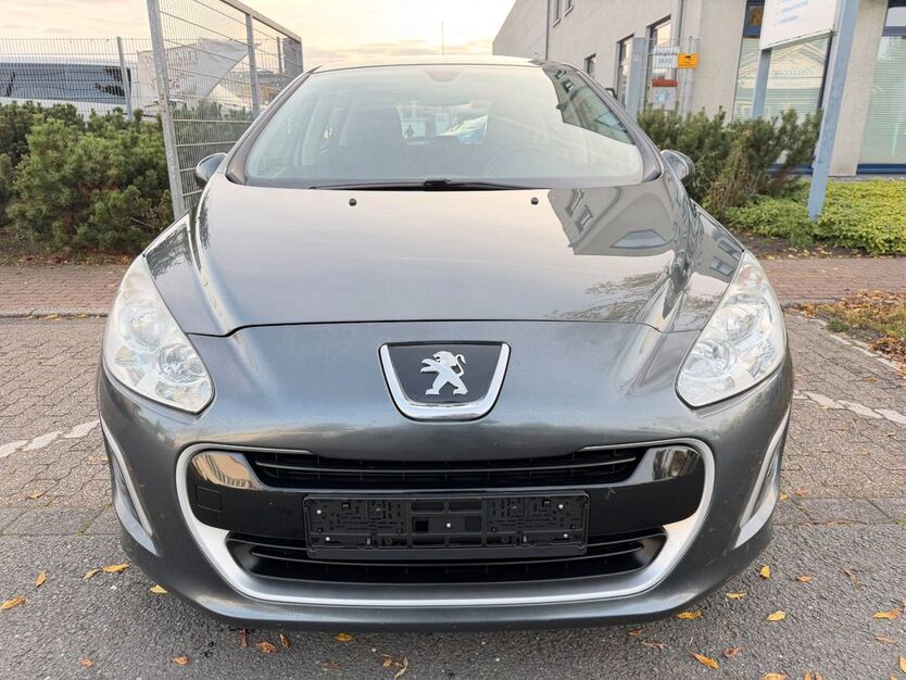 Peugeot 308 279.000 km 3.199 € Oberhausen 46047