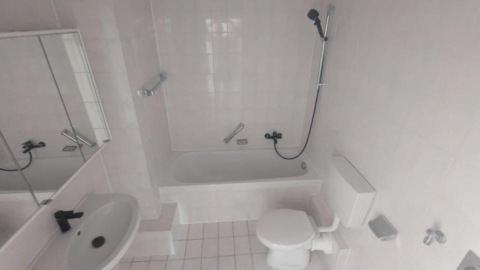 Etagenwohnung Bensheim - 3 Zimmer, 74 m&sup2;, 950&euro; | Angebot:26338110