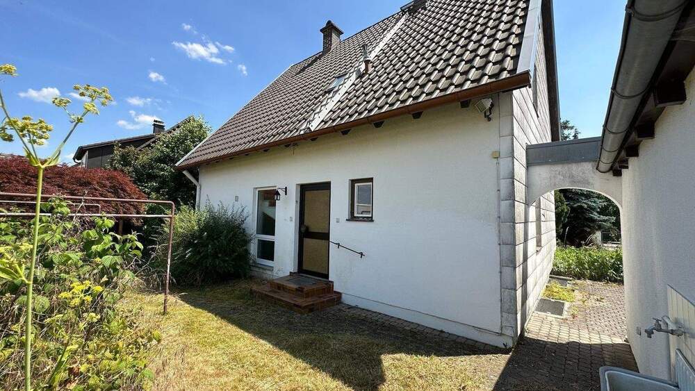 … AIGNER - Gelegenheit: EFH mit großem Grundstück für die ganze Familie ... 5 zimmer