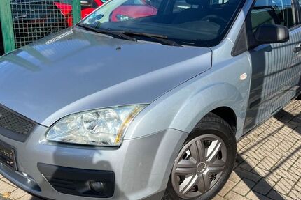 Ford Focus 163.000 km 1.990 € Berlin Weißensee-Pankow 13086