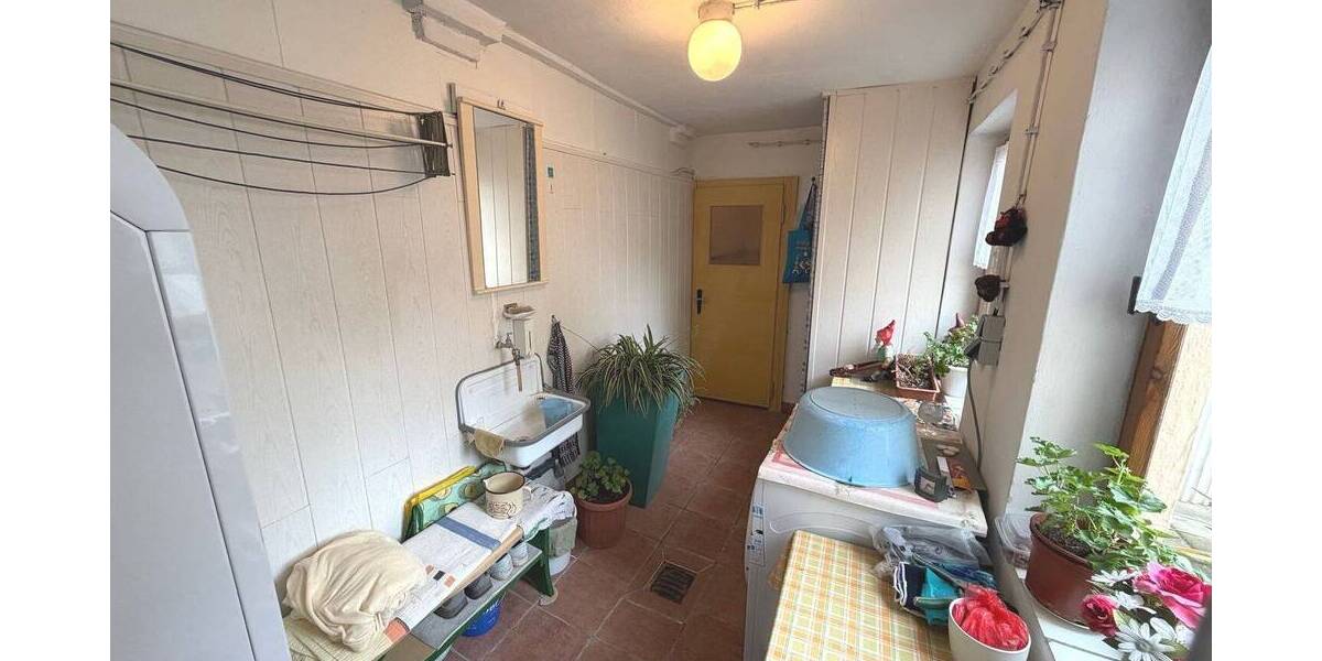 Einfamilienhaus Bad Langensalza - 8 Zimmer, 142 m&sup2;, 205.000&euro; | Angebot:26730752