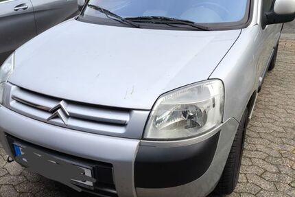 Citroen Berlingo 126.000 km 3.399 &euro; Issum 47661