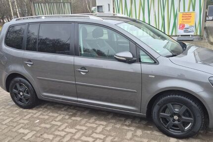 VW Touran 207.500 km 7.490 &euro; Lancken Granitz 18586