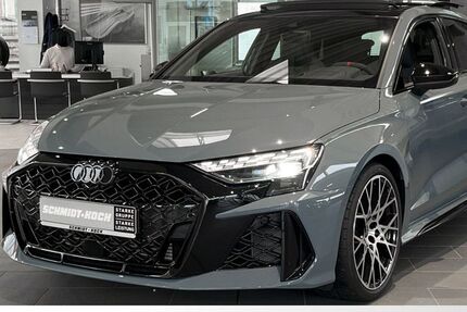 Audi RS3 1.500 km 72.495 &euro; Wilhelmshaven 26389