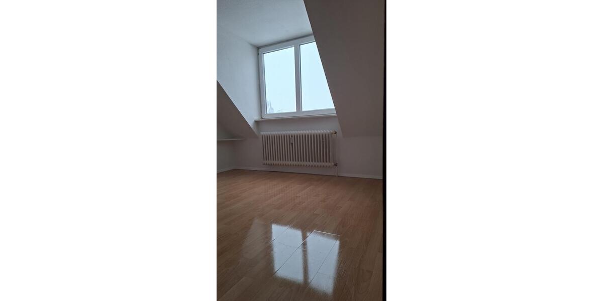 Dachgeschoßwohnung Bremen Blumenthal - 3 Zimmer, 72 m&sup2;, 175.000&euro; | Angebot:25178673