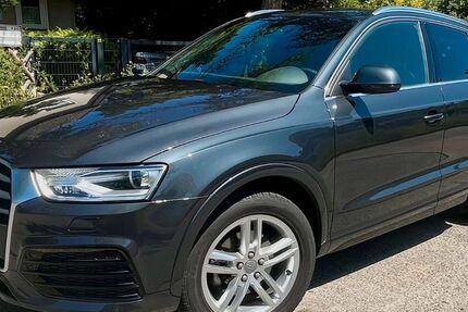 Audi Q3 62.000 km 17.100 € Berlin 14167