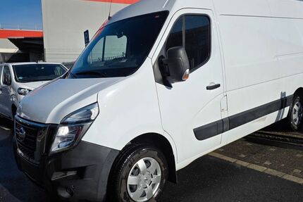 Nissan Interstar 109.990 km 11.995 &euro; HILDEN 40724