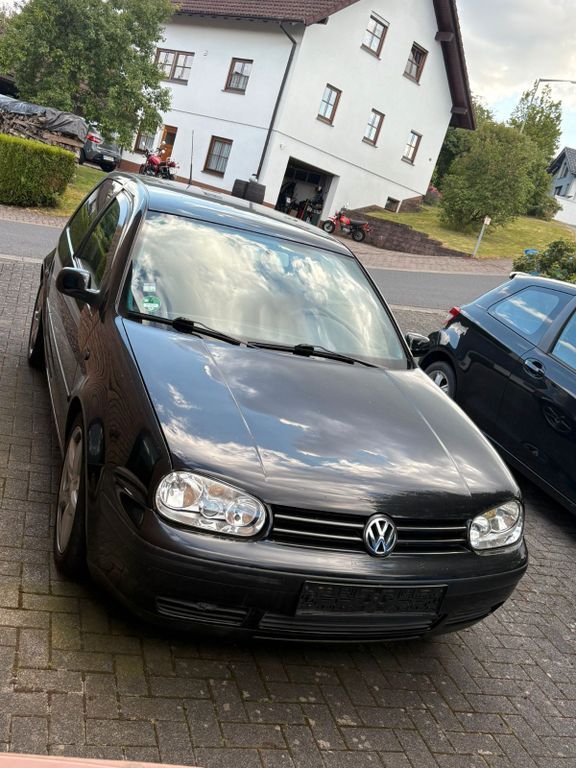 VW Golf 184.000 km 700 € Luckenbach 57629