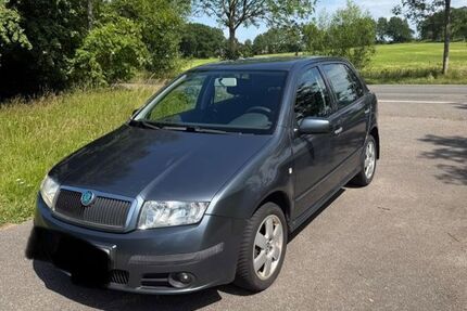 Skoda Fabia 69.695 km 2.600 &euro; Goldelund 25862