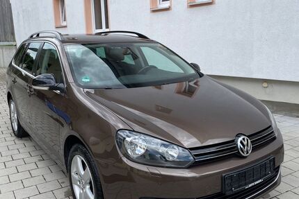 VW Golf 218.000 km 2.950 &euro; Kissing 86438