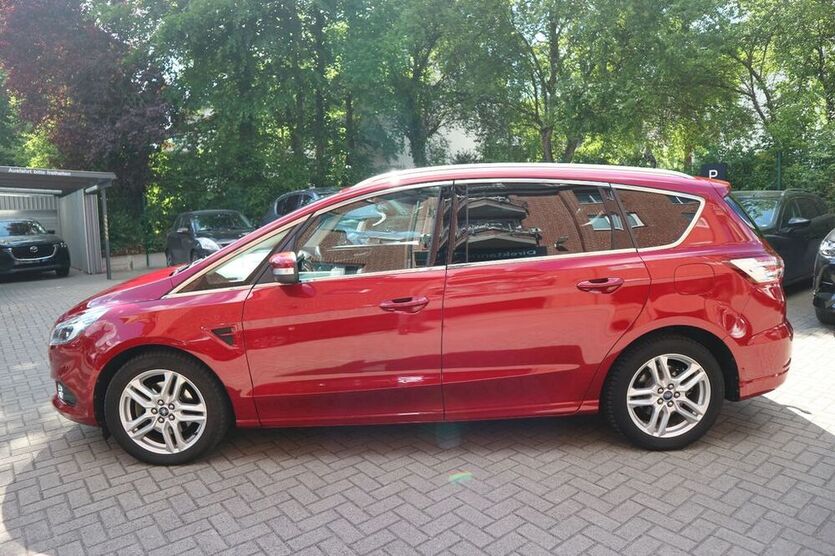 S-Max