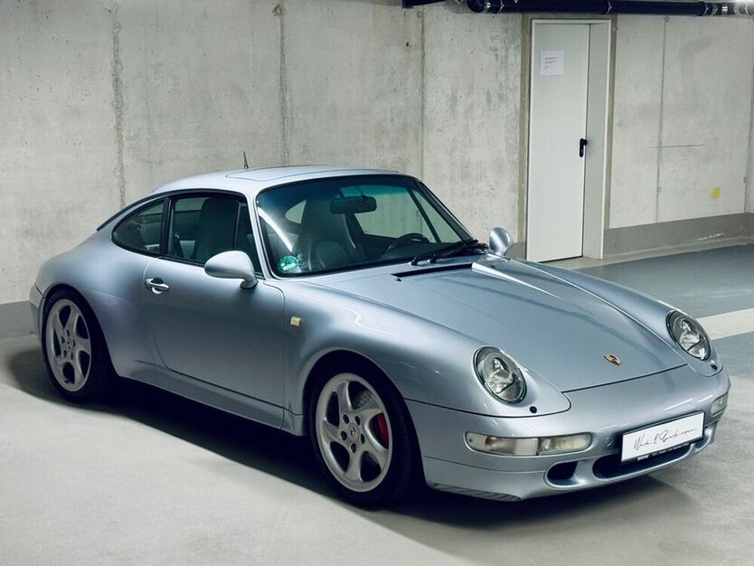 993