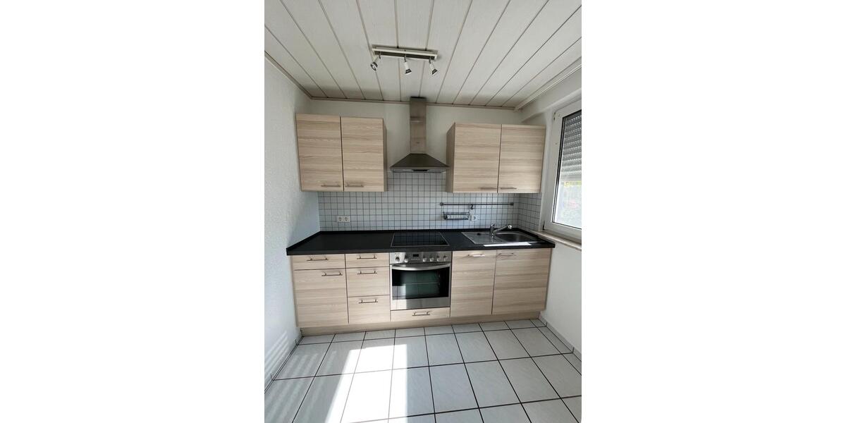 Dachgeschoßwohnung Trier Feyen-Weismark - 2 Zimmer, 73 m&sup2;, 520&euro; | Angebot:26322634