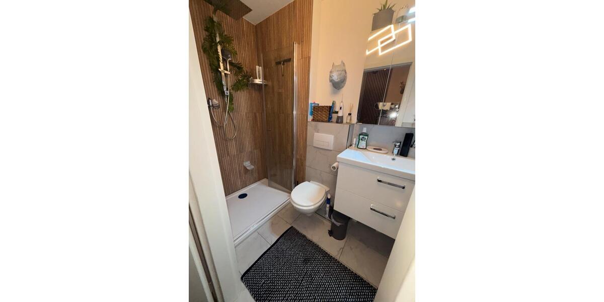 Etagenwohnung Villingen-Schwenningen Schwenningen - 2 Zimmer, 65 m&sup2;, 210.000&euro; | Angebot:24732417