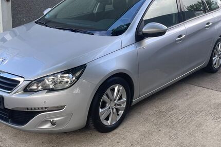 Peugeot 308 230.000 km 3.999 &euro; Aachen 52070