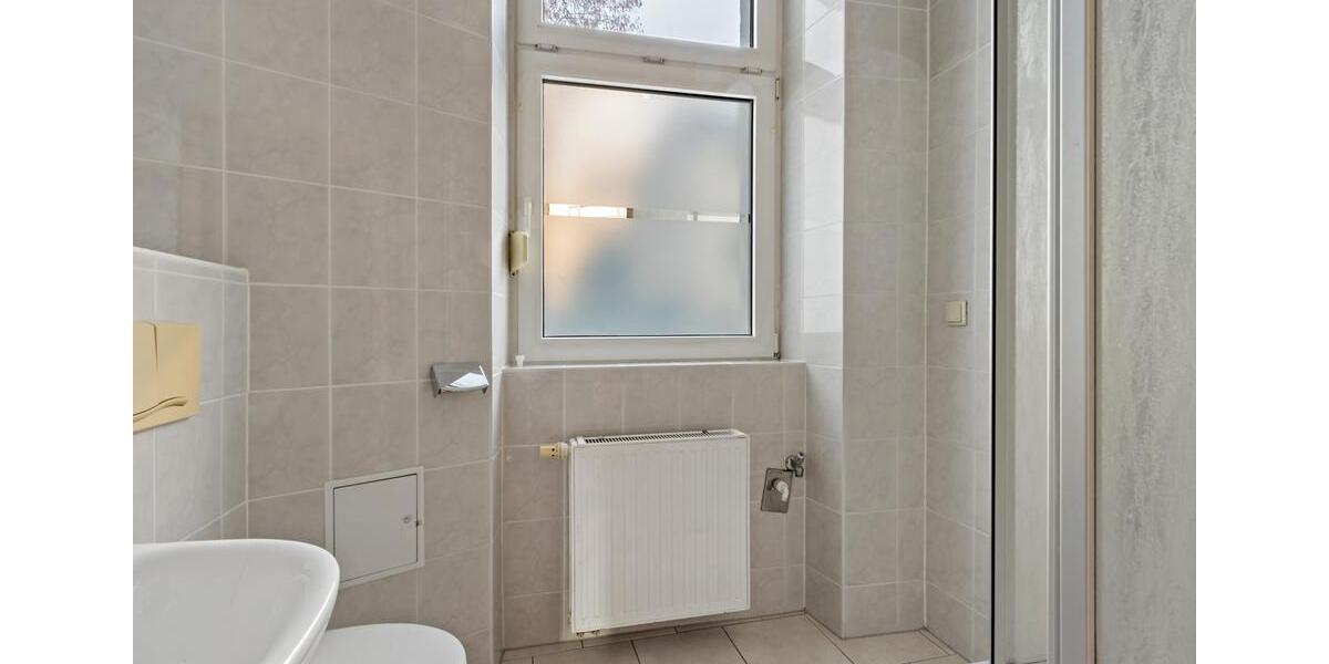 Erdgeschoßwohnung Halle (Saale) - 1 Zimmer, 27 m&sup2;, 300&euro; | Angebot:26365426