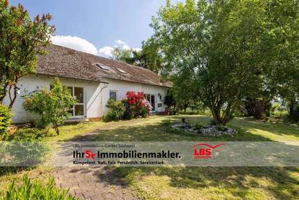 Haus Lambertsberg - 7 Zimmer, 285 m&sup2;, 285.000&euro; | Angebot:26898356