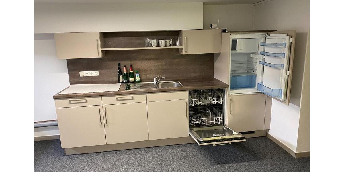 Büro-Praxisfläche zu vermieten zimmer