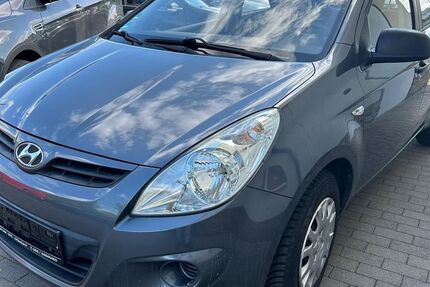 Hyundai i20 160.000 km 2.350 € Büdingen 63654