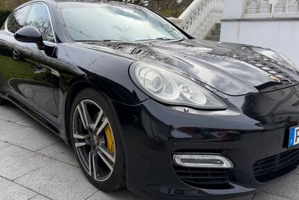 Porsche Panamera 137.100 km 23.900 &euro; Wedel 22880