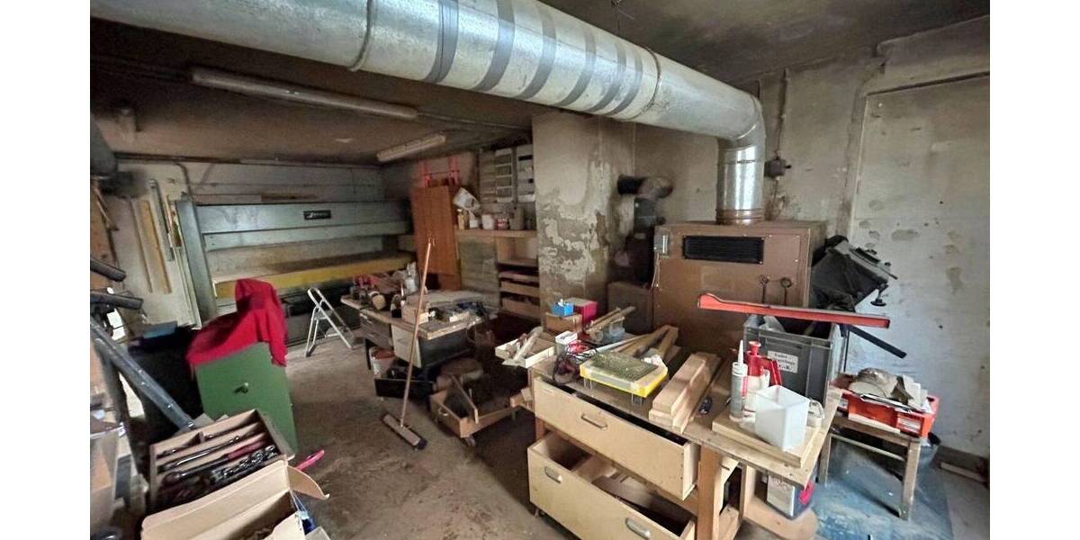 Einfamilienhaus Straubing - 7 Zimmer, 200 m&sup2;, 350.000&euro; | Angebot:26684150