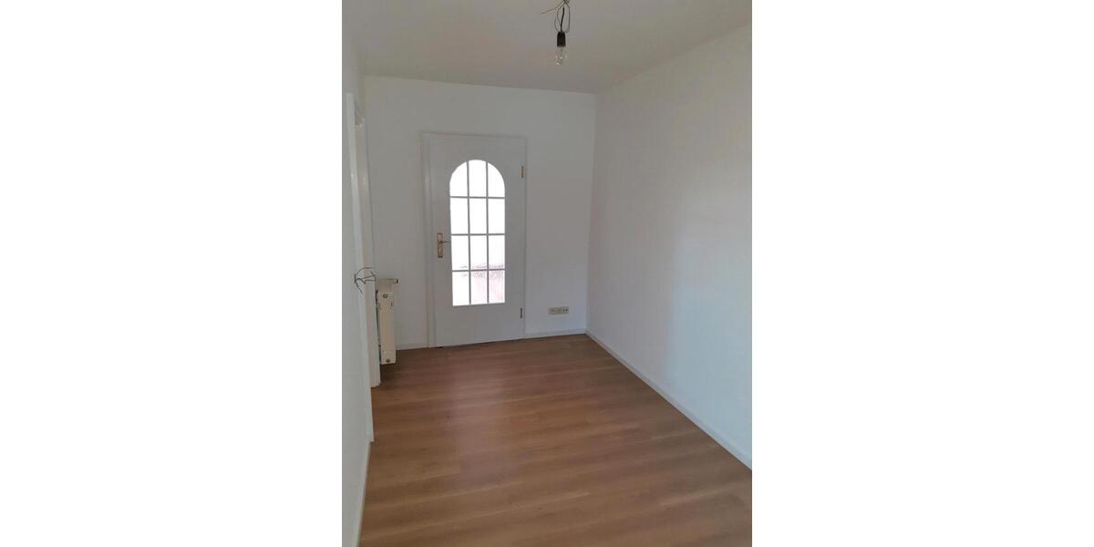 Etagenwohnung Klipphausen - 2.5 Zimmer, 73 m&sup2;, 445&euro; | Angebot:24795315