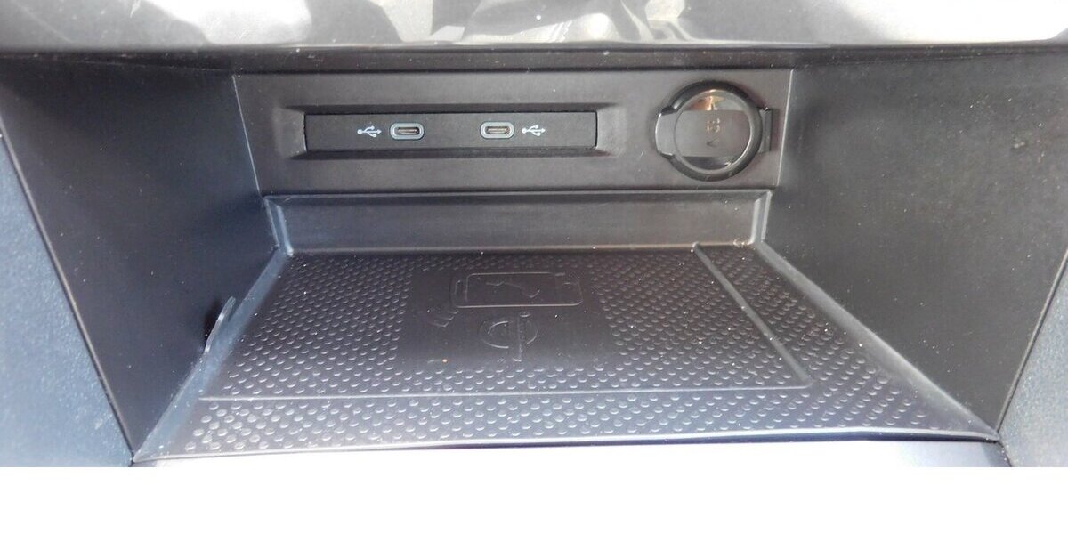 VW Tiguan 1.5 Basis Klima TSI Navi 28.800 km 23.990 &euro; Vordorf 38533