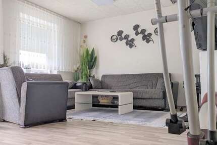 Wohnung zum Kaufen in Schwandorf 185.000 € 93 m² 4 zimmer