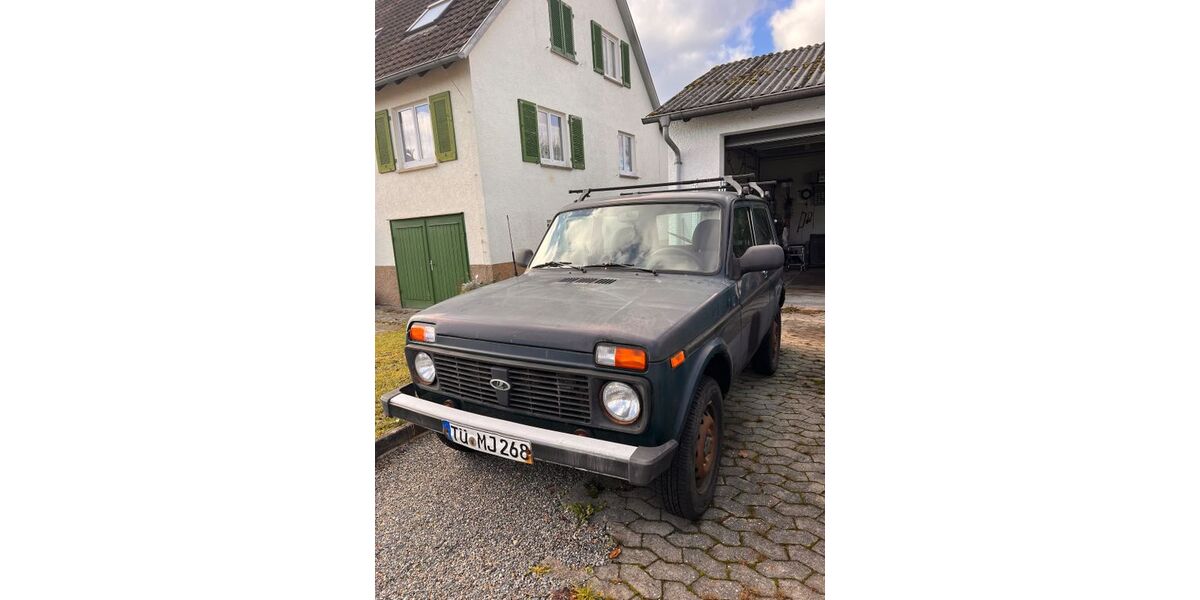 Lada Niva 110.000 km 4.200 &euro; Pfäffingen 72119