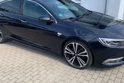 Opel Insignia 100.000 km 16.490 &euro; Chemnitz OT Mittelbach 09224