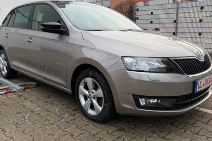 Skoda Rapid 89.000 km 12.600 &euro; Ulm 89077