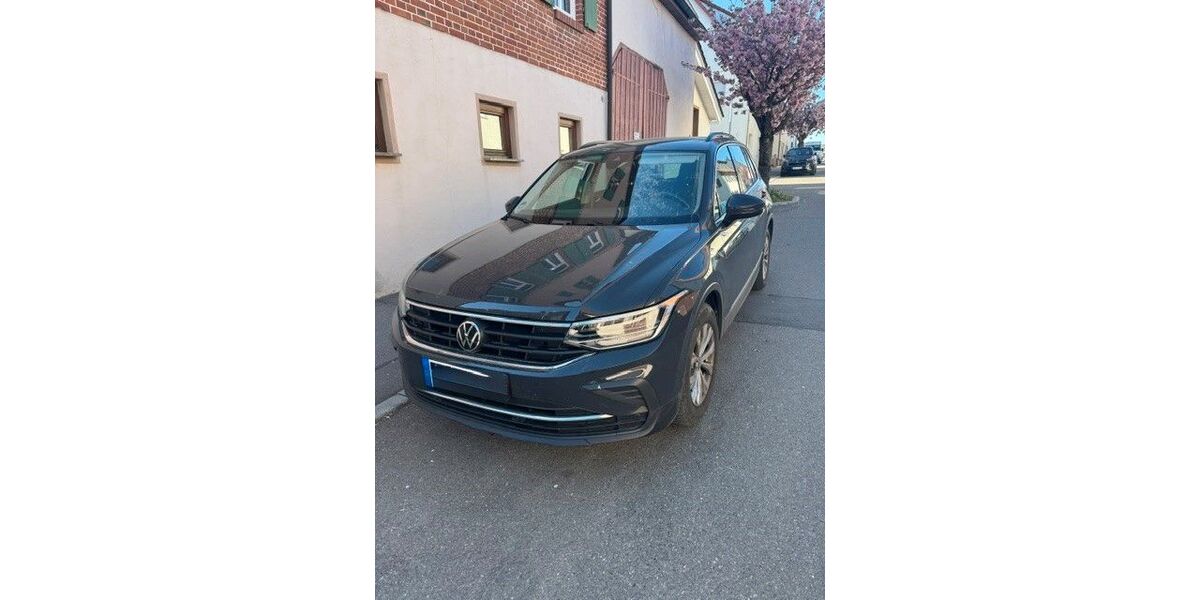VW Tiguan 24.500 km 24.990 &euro; Ehningen 71139