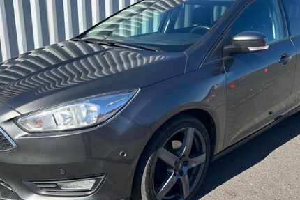 Ford Focus 202.000 km 5.990 &euro; Berlin 12057