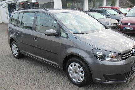 VW Touran 156.200 km 8.500 € Hennef 53773