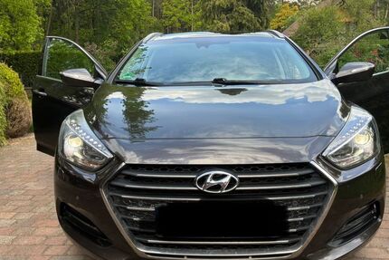 Hyundai i40 135.000 km 9.800 &euro; Müden/Örtze 29328