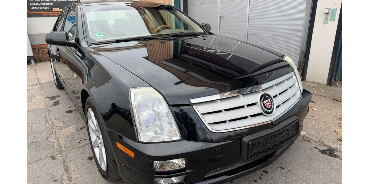 Cadillac STS 298.500 km 3.490 &euro; Cottbus 03042