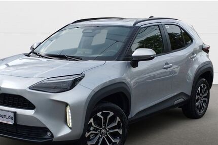 Toyota Yaris Cross 2.900 km 27.480 &euro; Kassel 34125