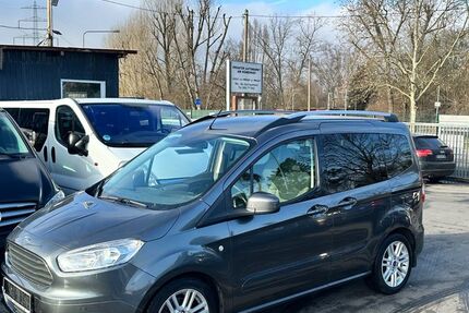 Ford Tourneo Courier 108.452 km 6.999 &euro; Frankfurt am Main 60486