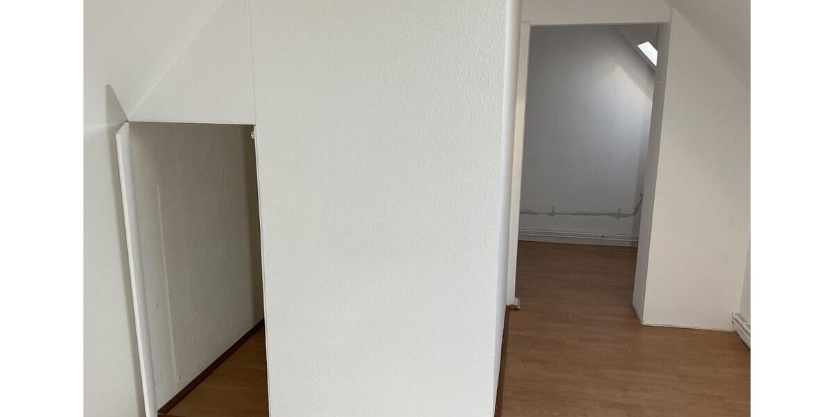 Derzeit keine Besichtigung möglich-Platz für die gesamte Familie 6 zimmer