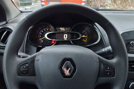 Renault Clio 150.245 km 4.000 &euro; Flörsheim 65439
