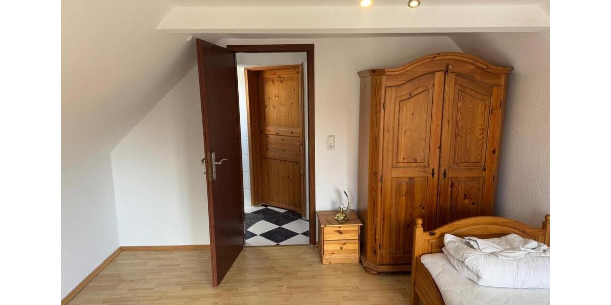 Dachgeschoßwohnung Kappeln - 1 Zimmer, 25 m&sup2;, 400&euro; | Angebot:26406804
