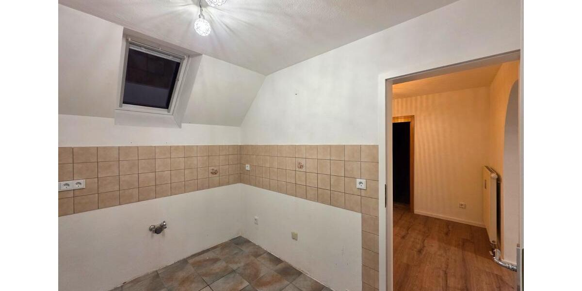 Etagenwohnung Ismaning - 4 Zimmer, 96 m&sup2;, 1.590&euro; | Angebot:25378117